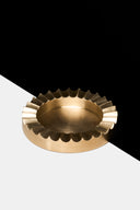 منفضة السجائر الدائرية