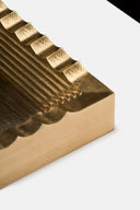 منفضة سجائر مربعة