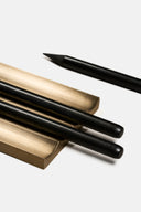 صينية أقلام الرصاص