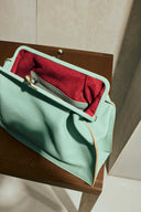 حقيبة كلاتش كبيرة الحجم