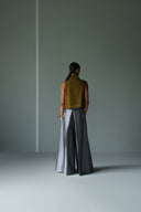 صدرية من الحرير المنسوج يدويًا