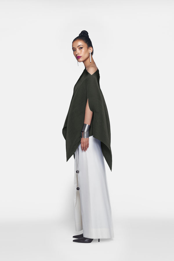 Pleated Short Poncho