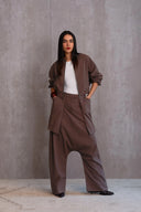 بنطلون حريري منسوج يدويًا