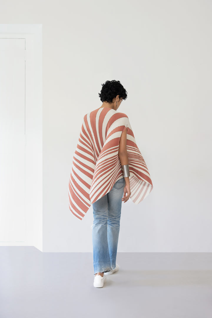 Pleated Short Poncho